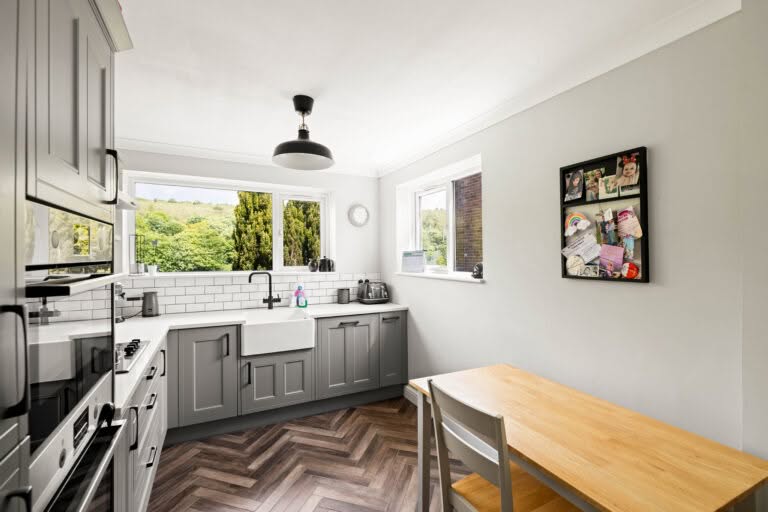 3 bedroom Semi-Detached House in Dover, Kent