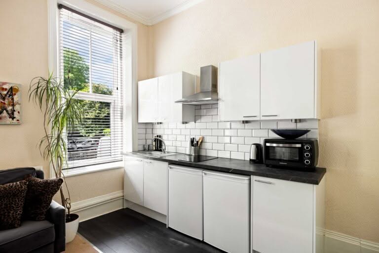 1 bedroom Ground Floor Flat in Folkestone, Kent