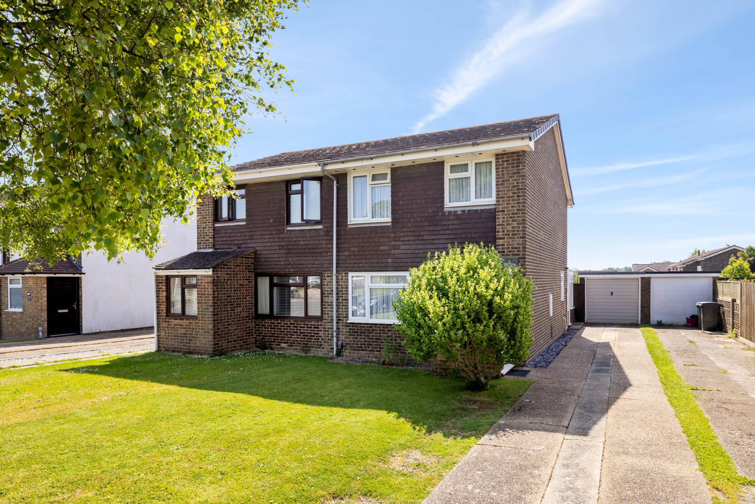 3 bedroom Semi-Detached House in Dover, Kent
