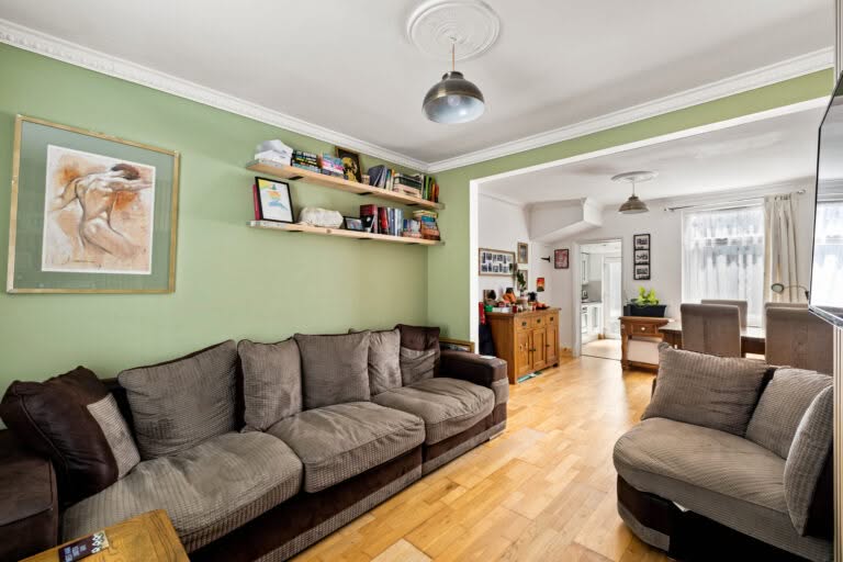 2 bedroom Terraced House in Dover, Kent