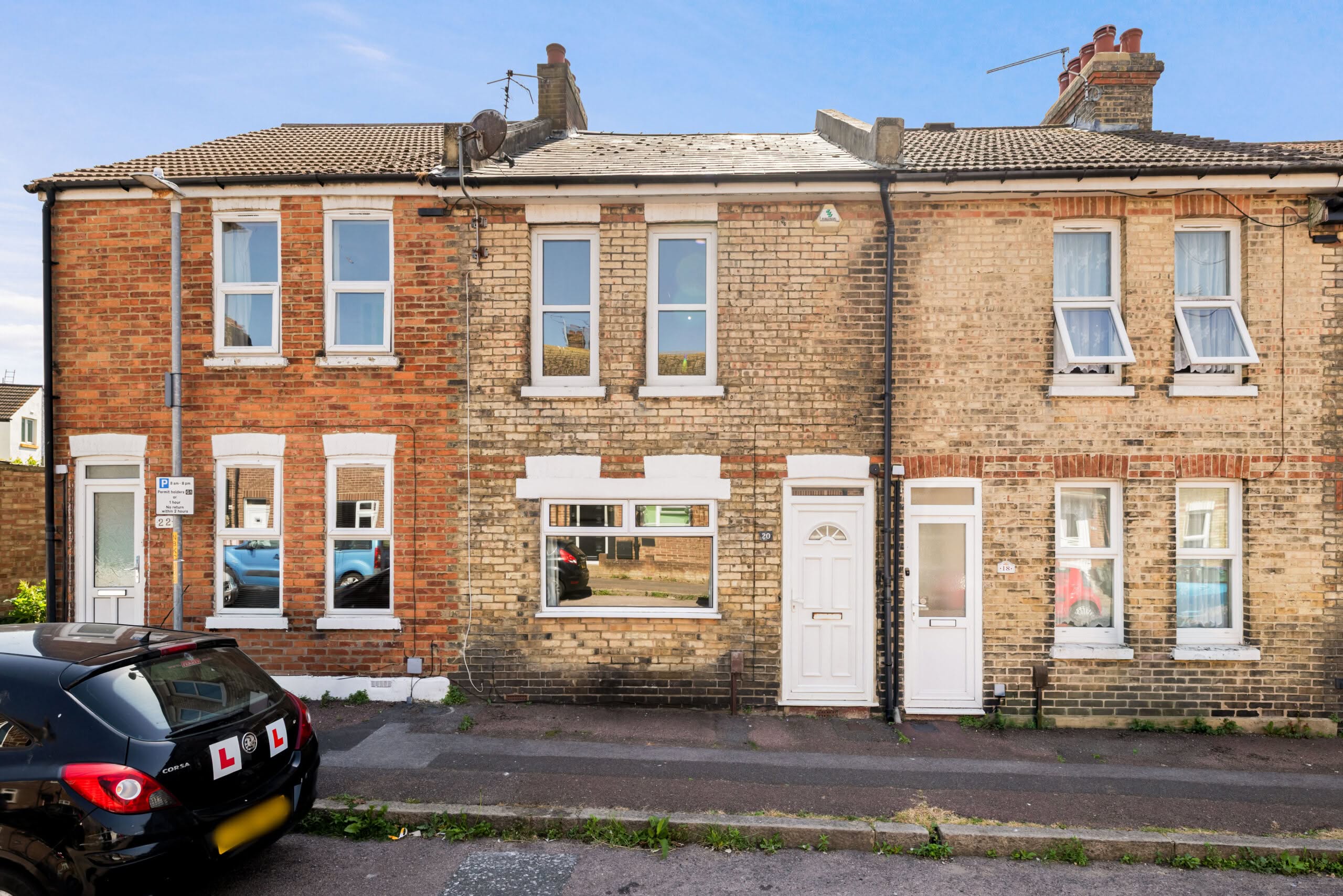 2 bedroom Terraced House in Folkestone, Kent