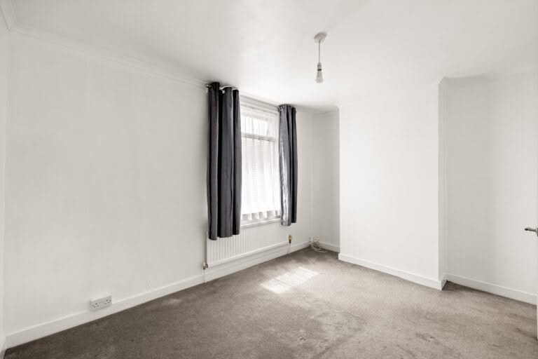 2 bedroom Terraced House in Dover, Kent