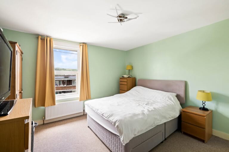 2 bedroom Terraced House in Dover, Kent