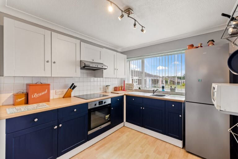 2 bedroom Bungalow in Folkestone, Kent