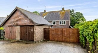 1 Ivy Close