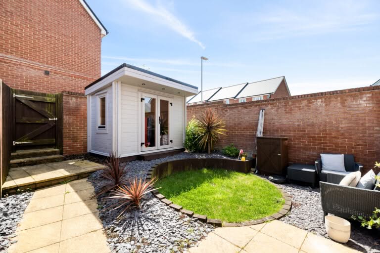 3 bedroom End of Terrace House in Folkestone, Kent