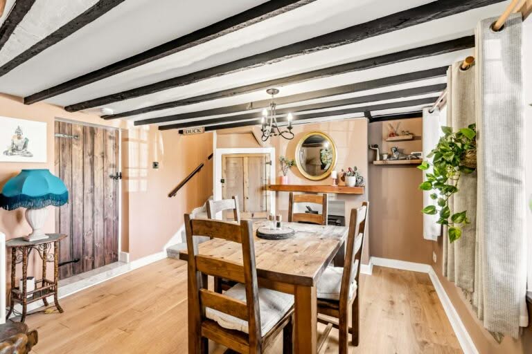 2 bedroom Cottage in Folkestone, Kent