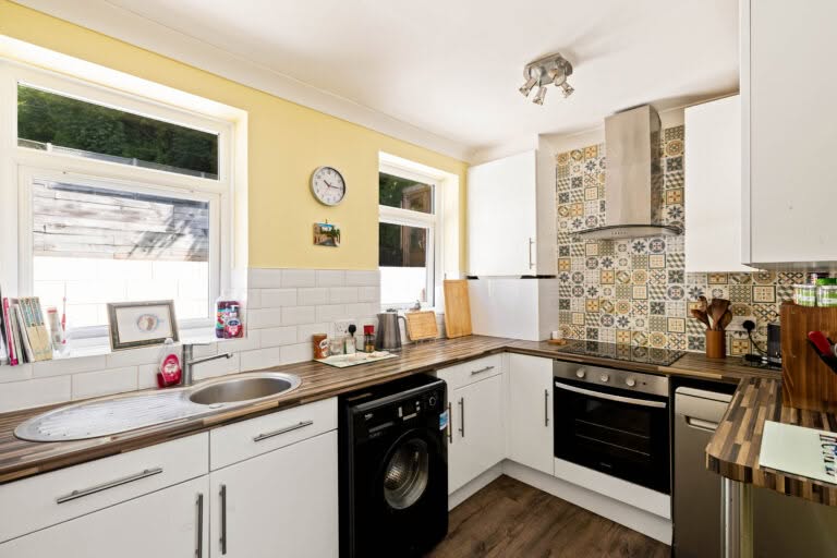 3 bedroom End of Terrace House in Dover, Kent