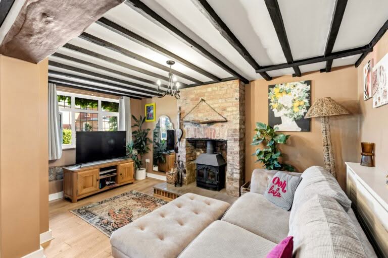 2 bedroom Cottage in Folkestone, Kent