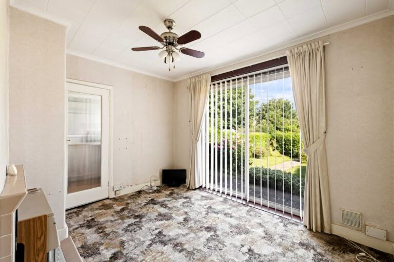 3 bedroom Semi-Detached House in Hythe, Kent