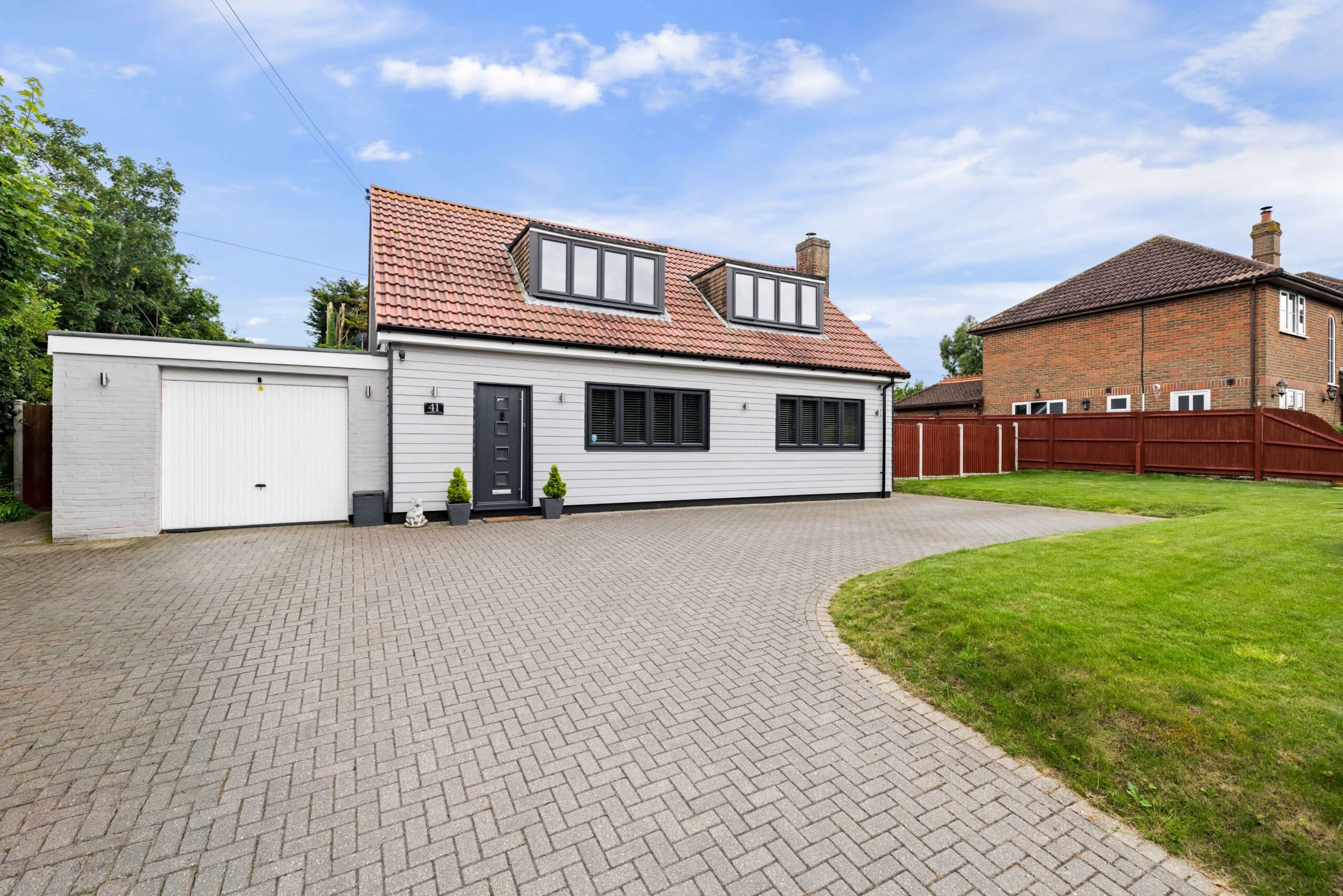 3 bedroom Detached House in Dover, Kent