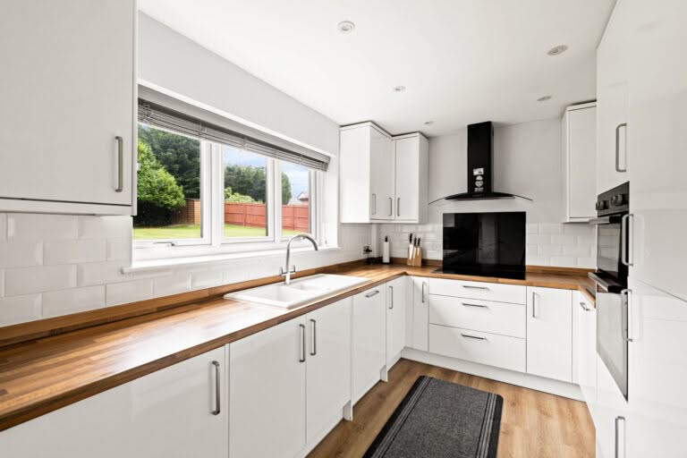 3 bedroom Detached House in Dover, Kent