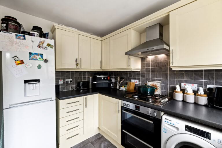 4 bedroom Semi-Detached House in Dover, Kent