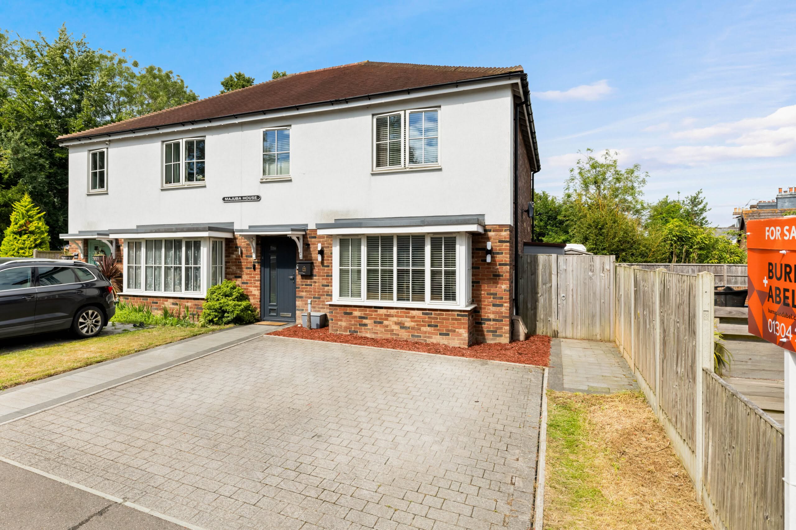 3 bedroom Semi-Detached House in Dover, Kent