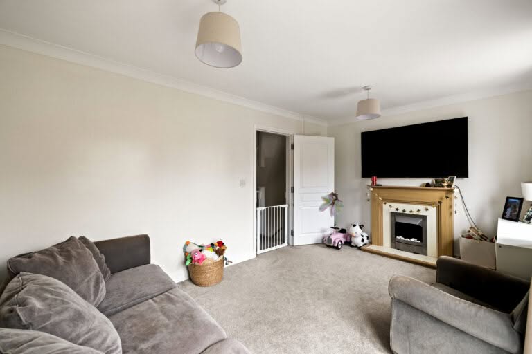 4 bedroom Semi-Detached House in Dover, Kent