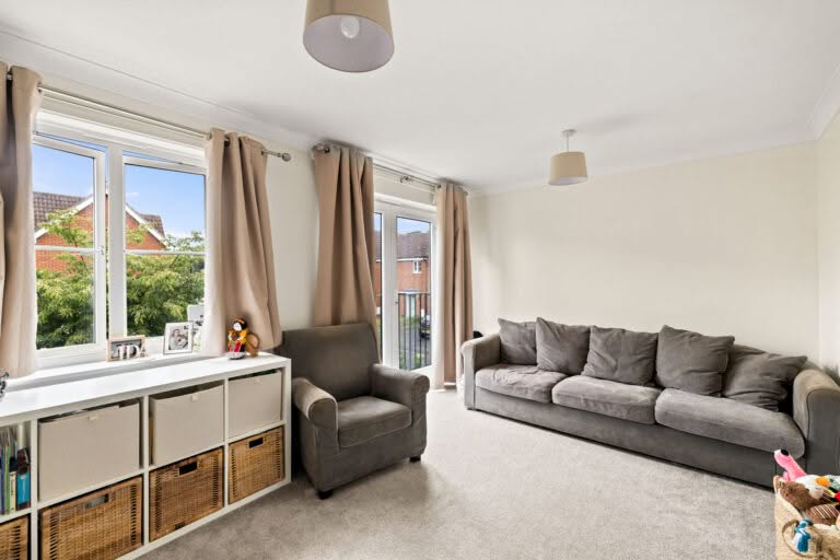 4 bedroom Semi-Detached House in Dover, Kent