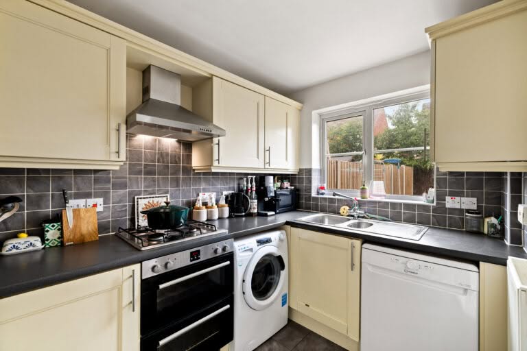 4 bedroom Semi-Detached House in Dover, Kent