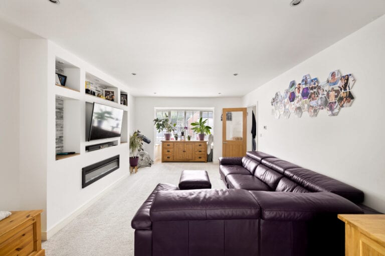 3 bedroom Semi-Detached House in Dover, Kent