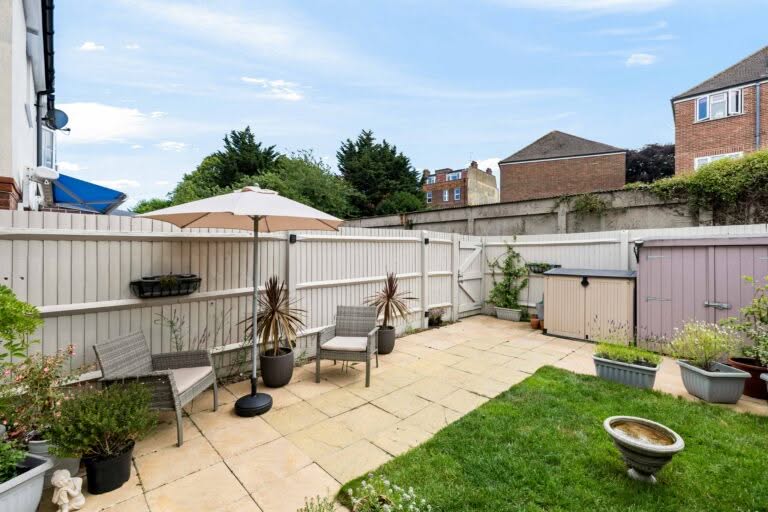 2 bedroom End of Terrace House in Folkestone, Kent