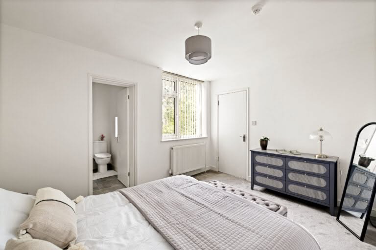 2 bedroom Maisonette in Folkestone, Kent