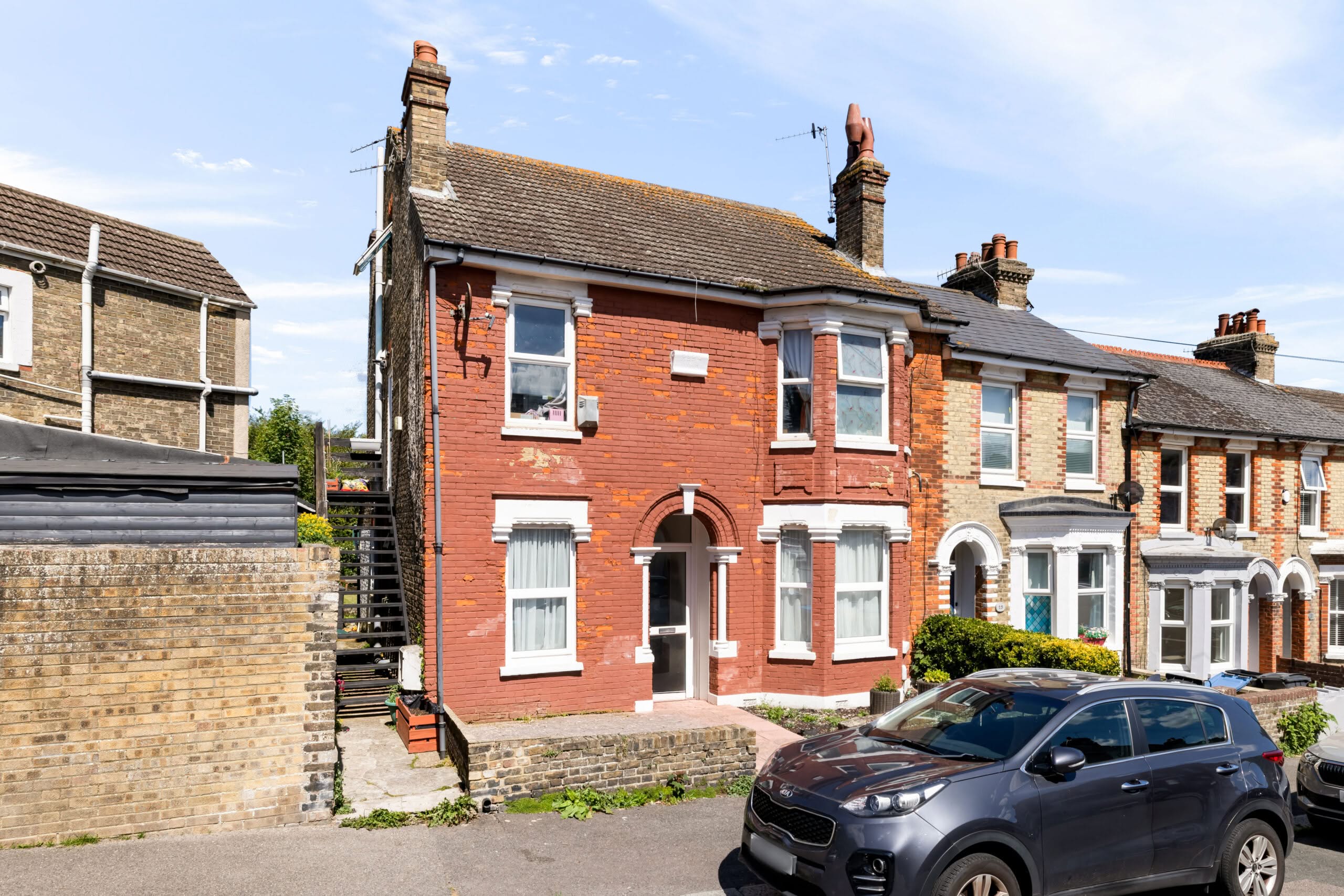3 bedroom Maisonette in Dover, Kent