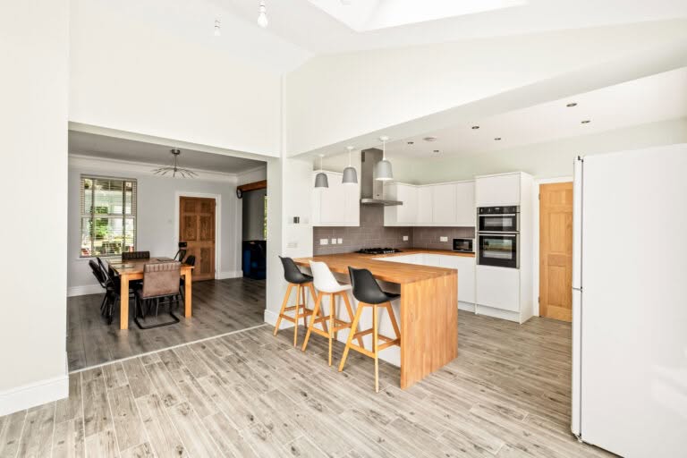 4 bedroom Semi-Detached House in Dover, Kent
