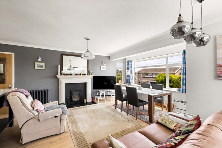 3 bedroom Semi-Detached Bungalow in Hythe, Kent