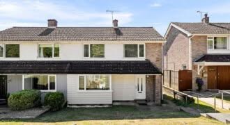 7 Woodland Close