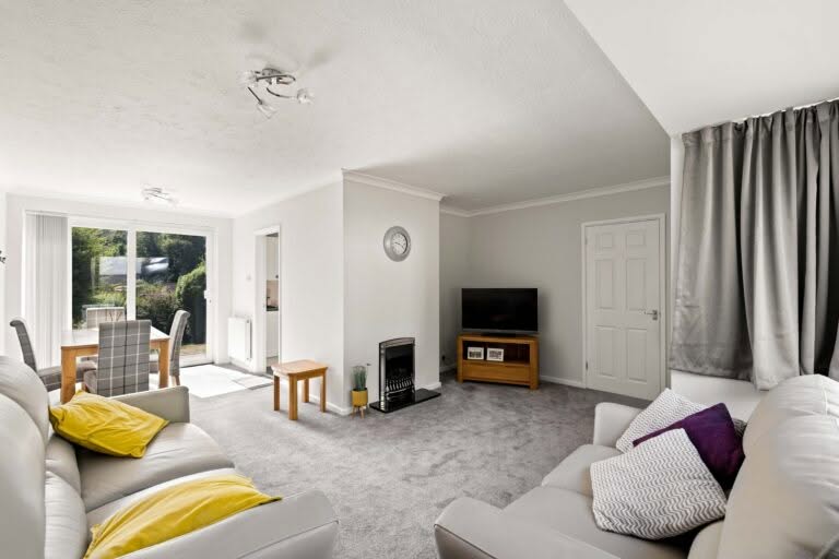 3 bedroom Semi-Detached House in Dover, Kent
