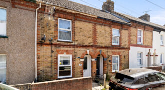 7 Victoria Street