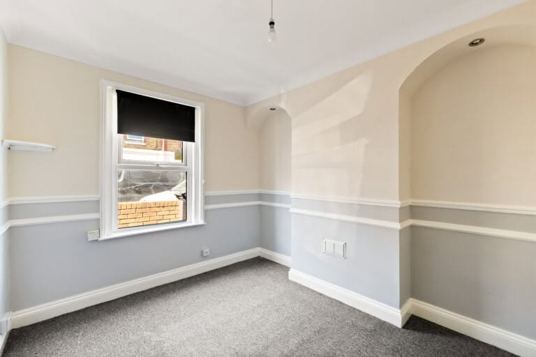 2 bedroom Terraced House in Dover, Kent