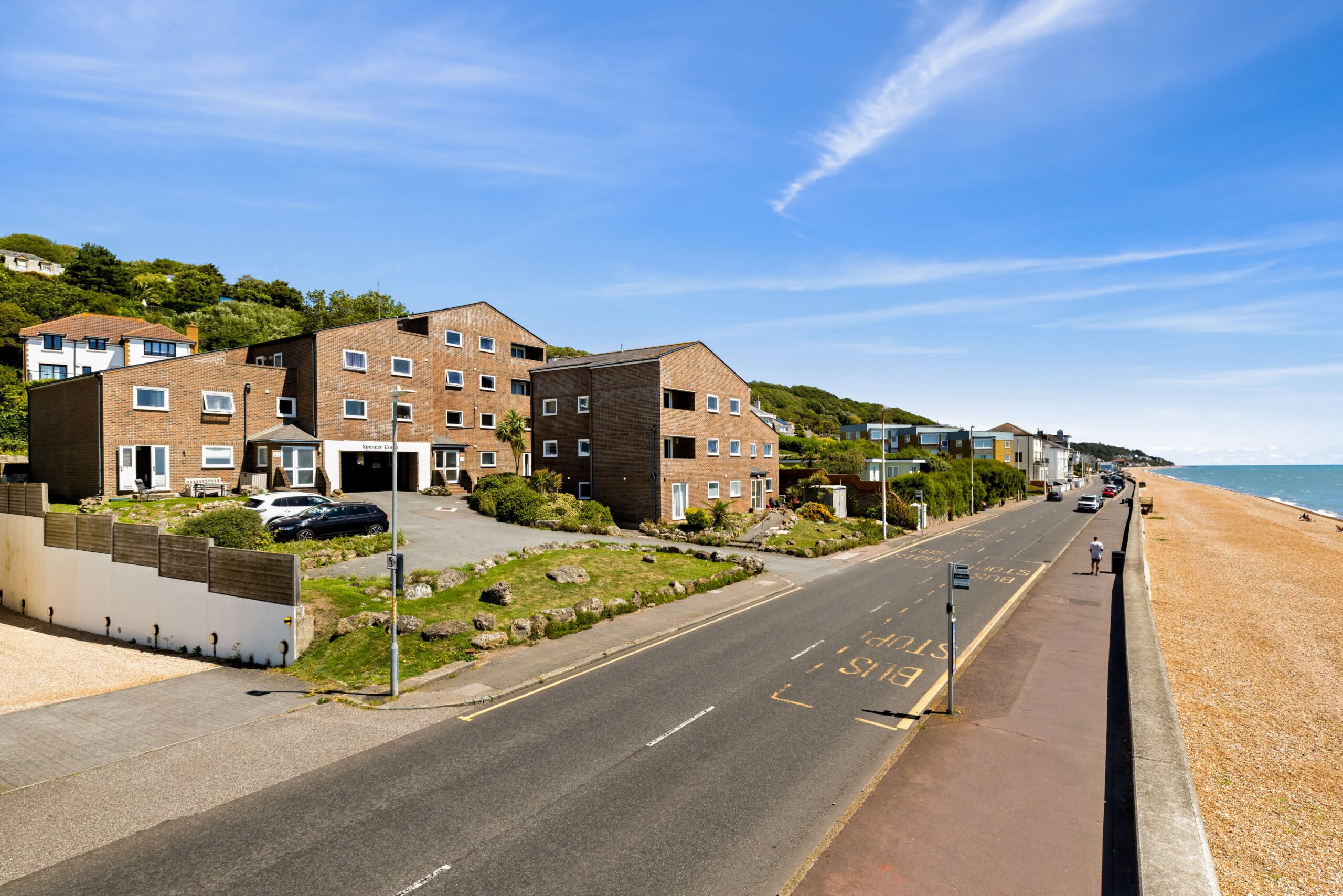 1 bedroom Flat in Folkestone, Kent