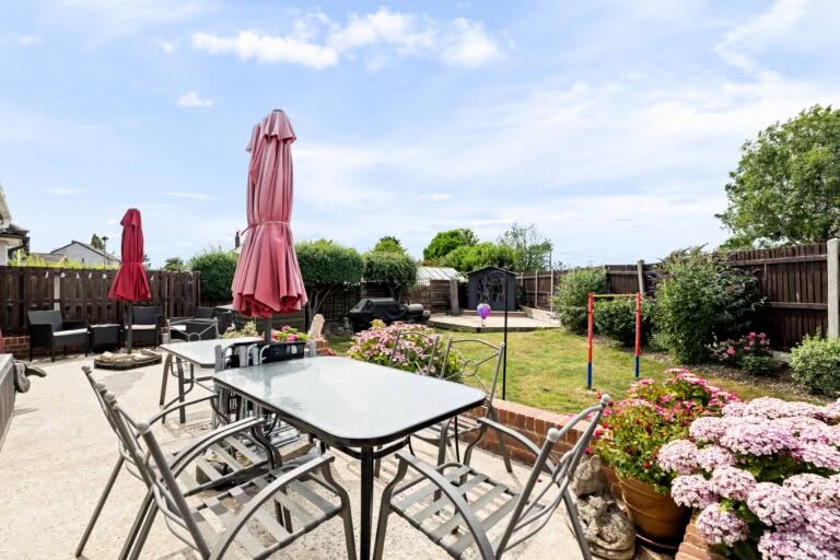 5 bedroom Detached Bungalow in Hythe, Kent