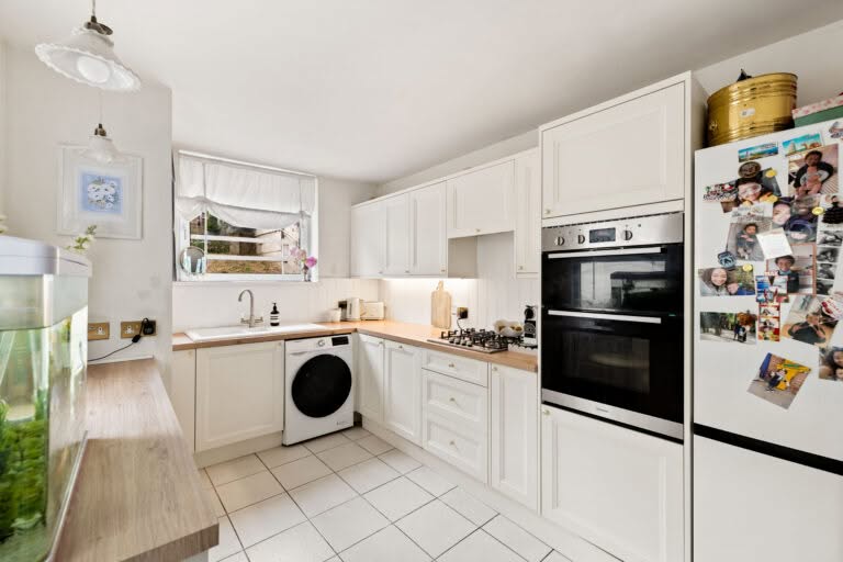 2 bedroom Terraced House in Dover, Kent