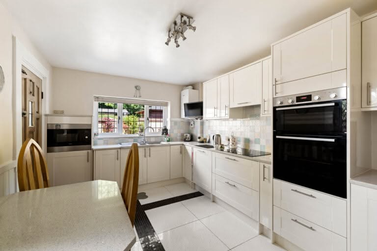 4 bedroom Detached House in Dover, Kent