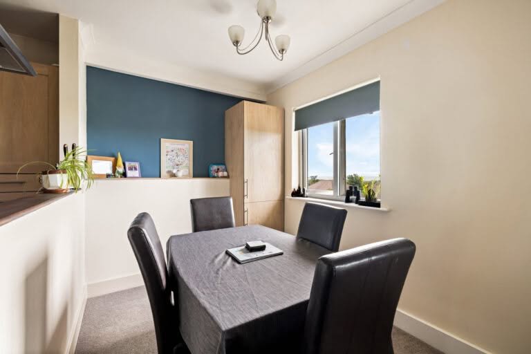 2 bedroom Apartment in Hythe, Kent