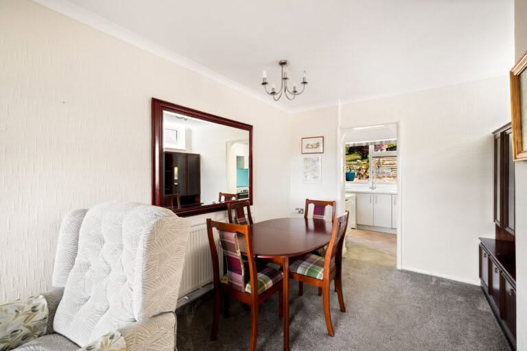 3 bedroom Detached Bungalow in Folkestone, Kent