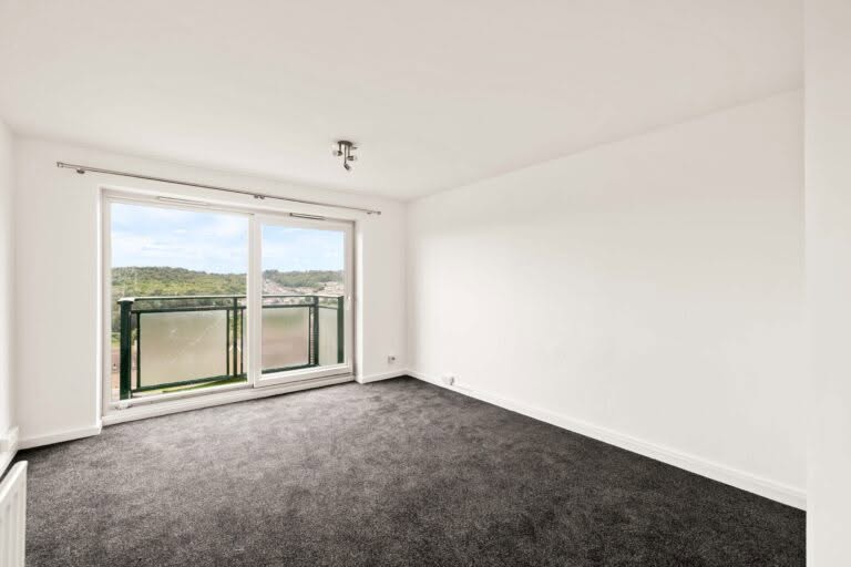 3 bedroom Flat in Dover, Kent