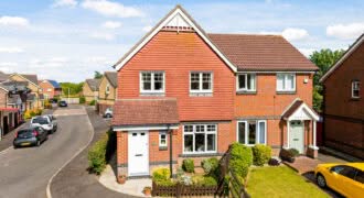 17 Kipping Close