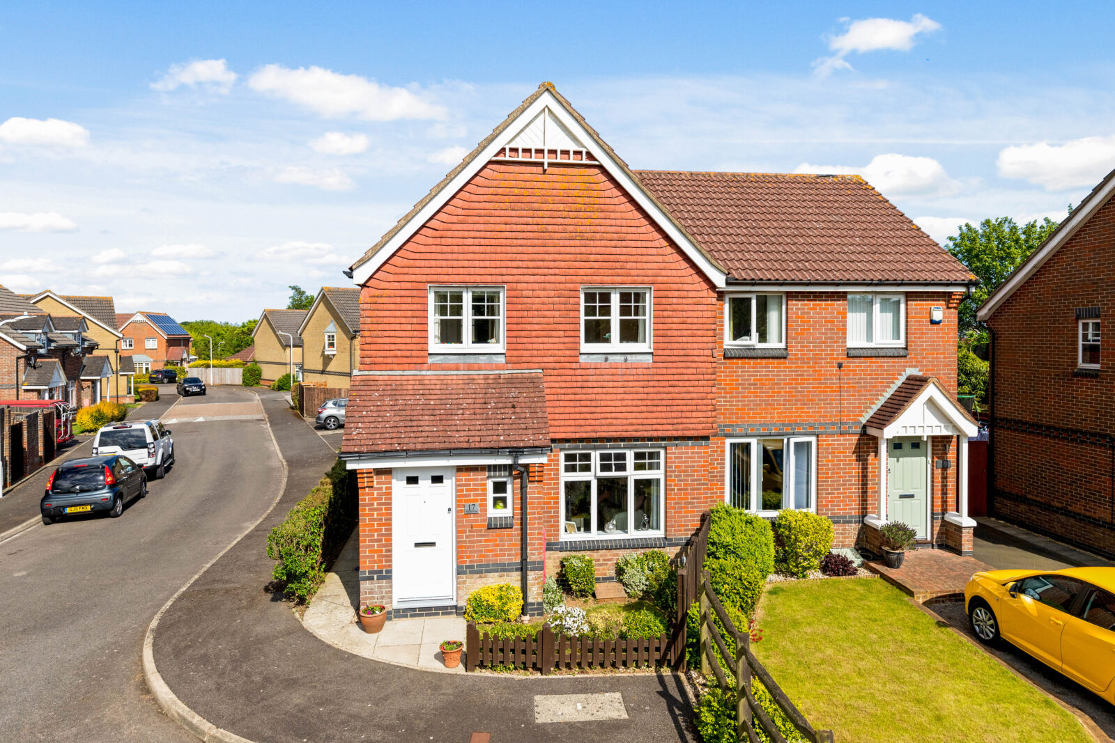3 bedroom Semi-Detached House in Folkestone, Kent