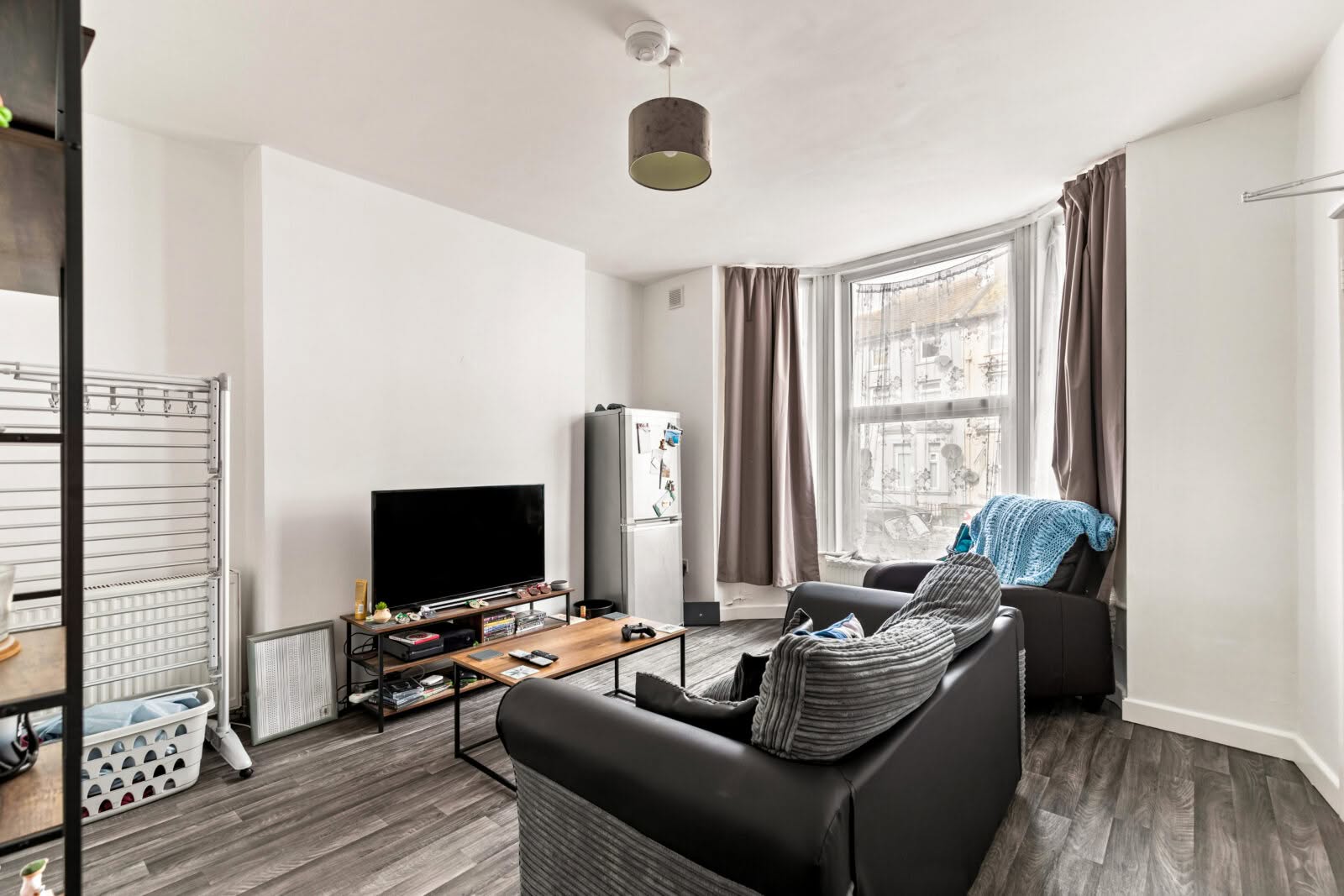 2 bedroom Flat in Folkestone, Kent