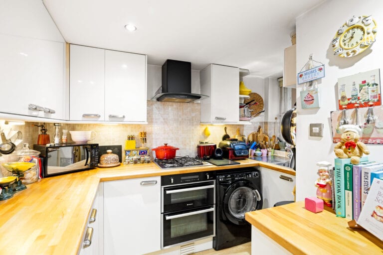 2 bedroom Flat in Dover, Kent