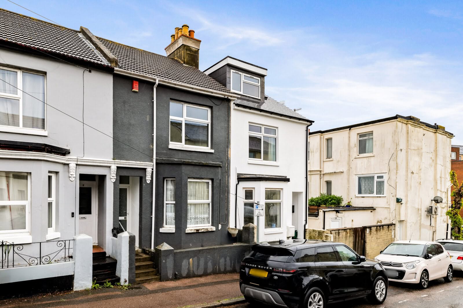 2 bedroom Terraced House in Folkestone, Kent