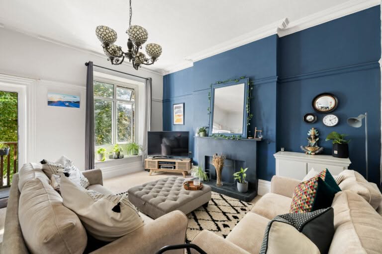3 bedroom Flat in Folkestone, Kent