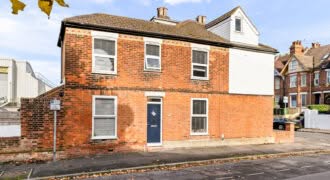7 Devon Road