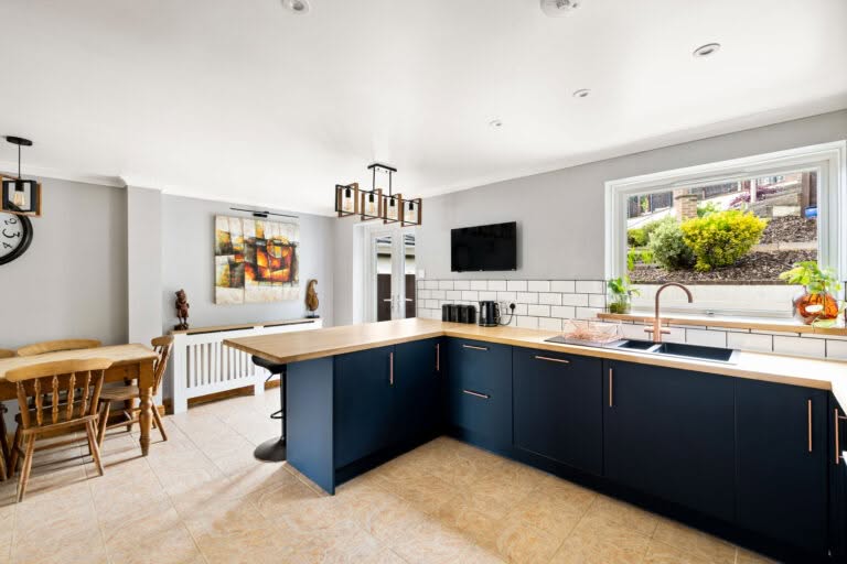 4 bedroom Detached House in Dover, Kent