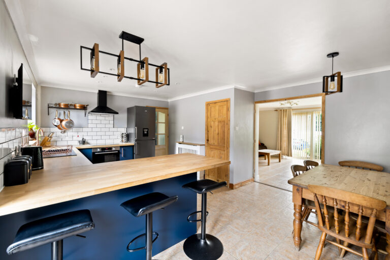 4 bedroom Detached House in Dover, Kent