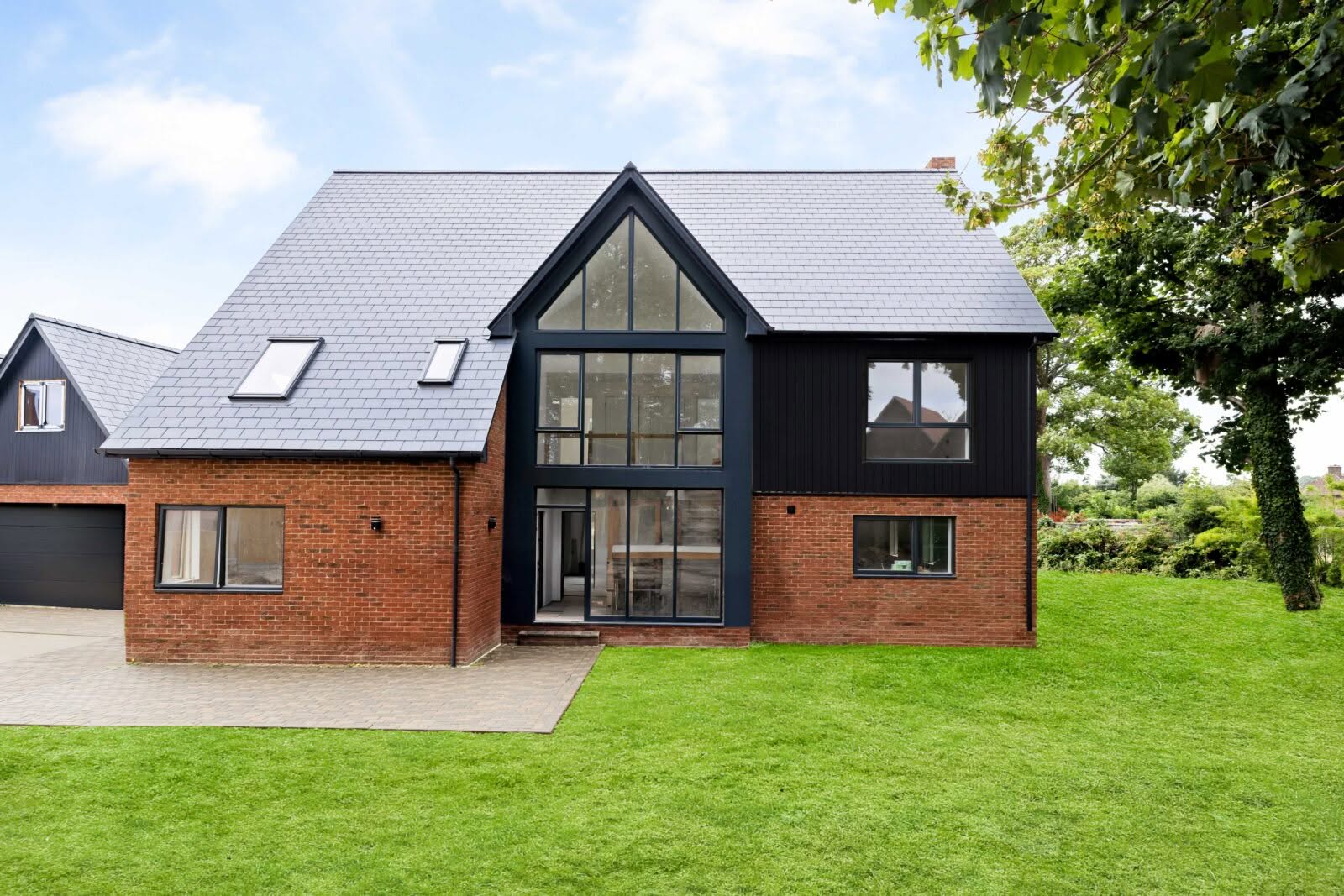 5 bedroom Detached House in Folkestone, Kent