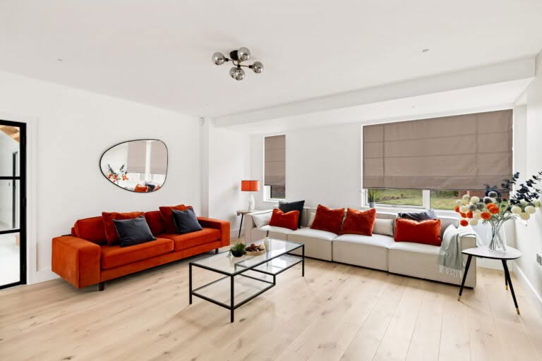 5 bedroom Detached House in Folkestone, Kent