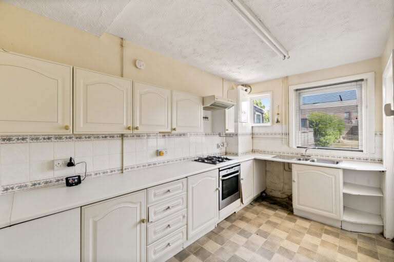 3 bedroom Terraced House in Folkestone, Kent
